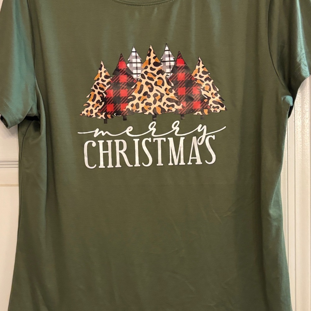 Christmas Tee with Plaid and Leopard Trees - Picture 4 of 5